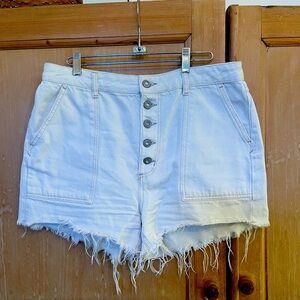 Free People cut off shorts white / cream denim size 30
